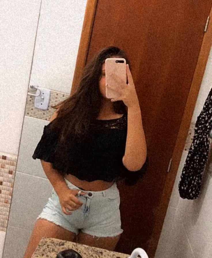 Camila R.